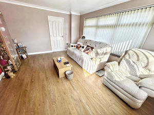 Sitting Room- click for photo gallery